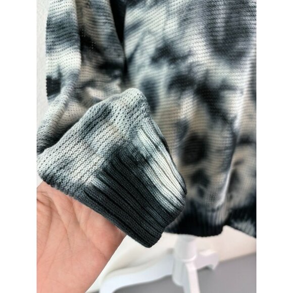 Torrid women's 1 1X black and white tie dye long sleeve v-neck sweater top - Picture 3 of 9